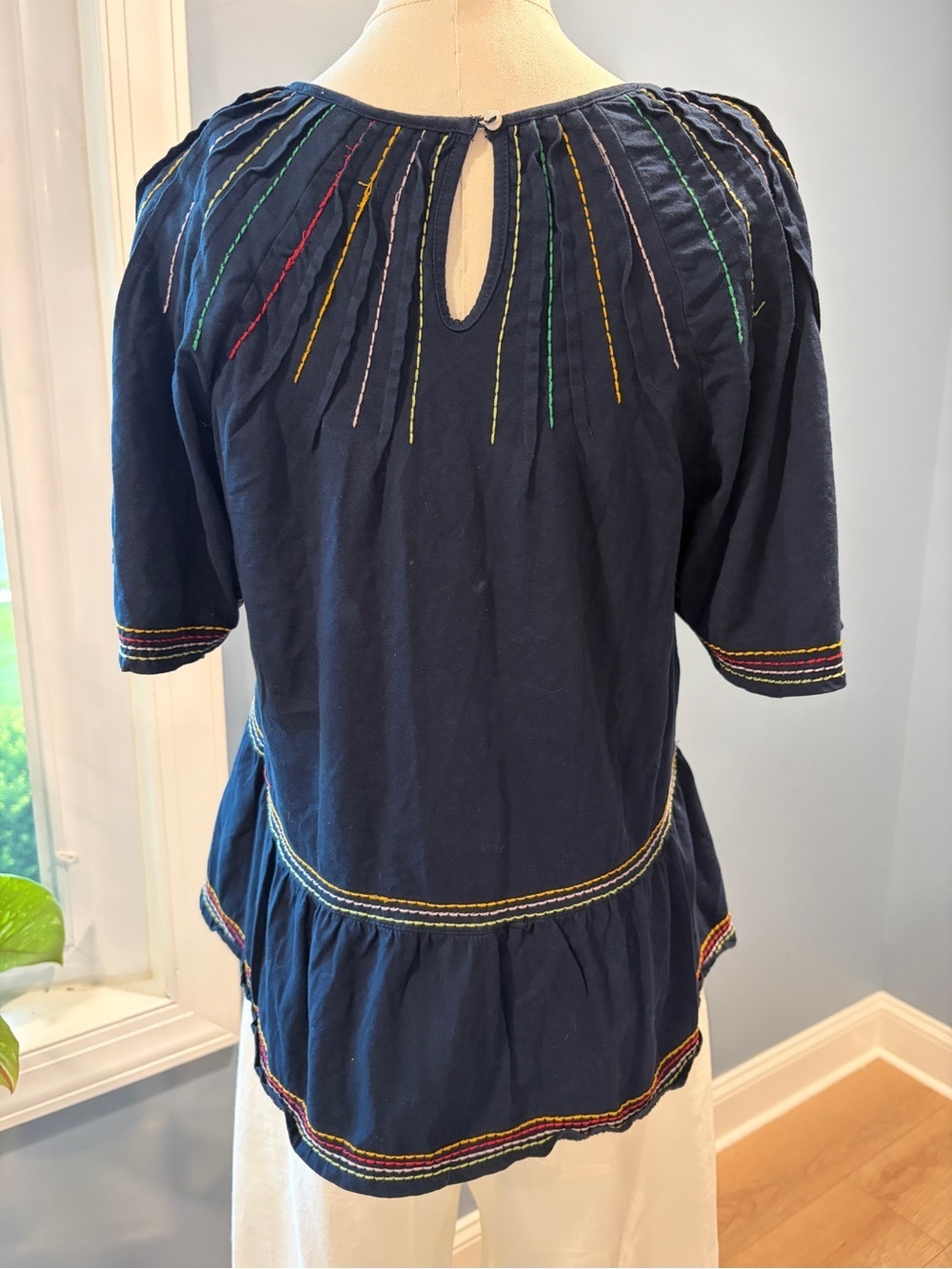 Maeve Anthropologie Navy Embroidered Peasant Blouse XS Boho - Picture 10 of 11